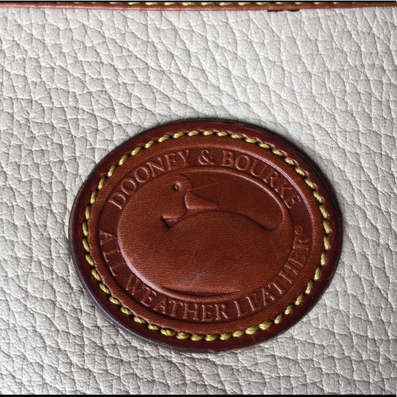 Dooney & Bourke AWL Handbag Shoulder Crossbody Bag Vanilla/British Tan - Picture 7 of 16